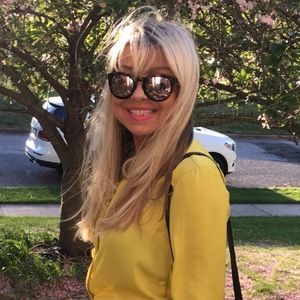 Meet your Posher, Julia